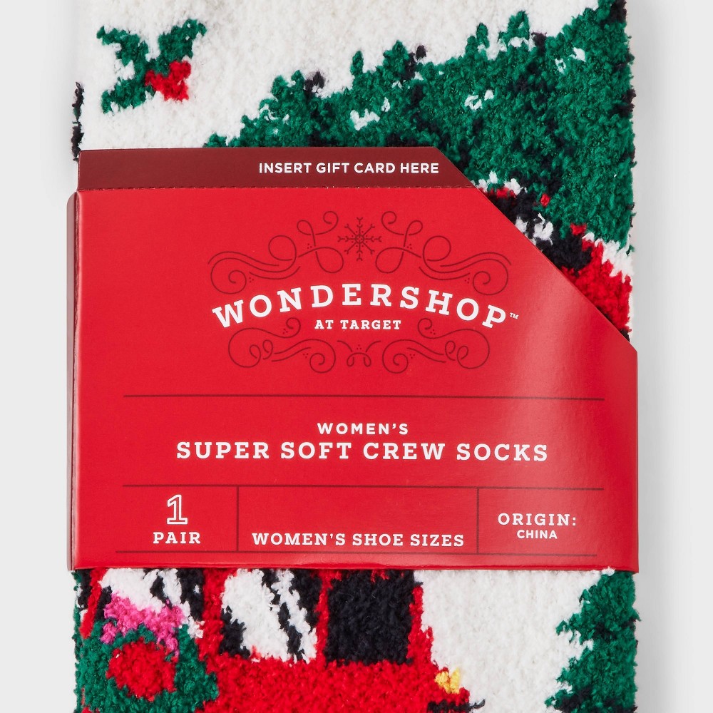 Women's Winter Road Trip Cozy Christmas Crew Socks with Gift Card Holder - Wondershop White 4-10