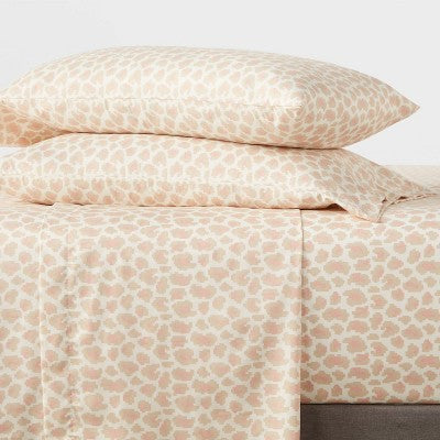 Queen Microfiber Sheet Set Pink Leopard Print - Room Essentials