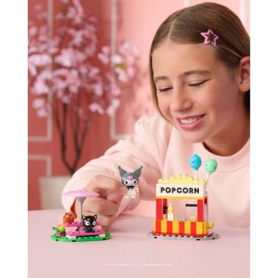 Hello Kitty Small Set & 2.2" Buildable Figure BLDR Sanrio Small Set - Popcorn Booth With Chococat & Kuromi